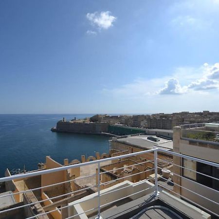 Vallettadreamsuites Groud Floor Shared Sea View Rooof Terrace Exteriör bild