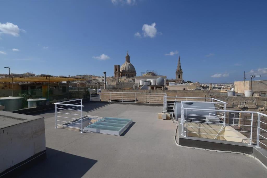 Vallettadreamsuites Groud Floor Shared Sea View Rooof Terrace Exteriör bild